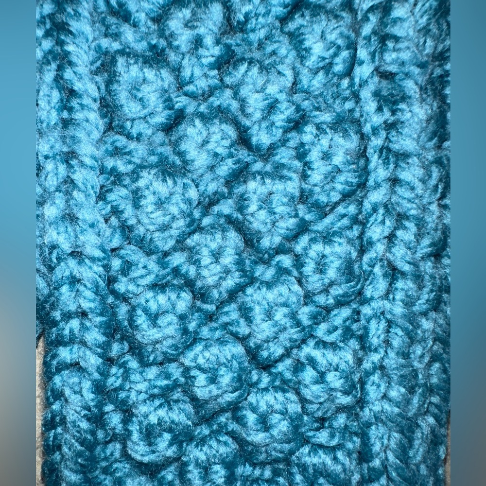 Hand Knit Mittens - Picture 6 of 7